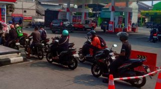 Kenaikan harga BBM kelas menengah